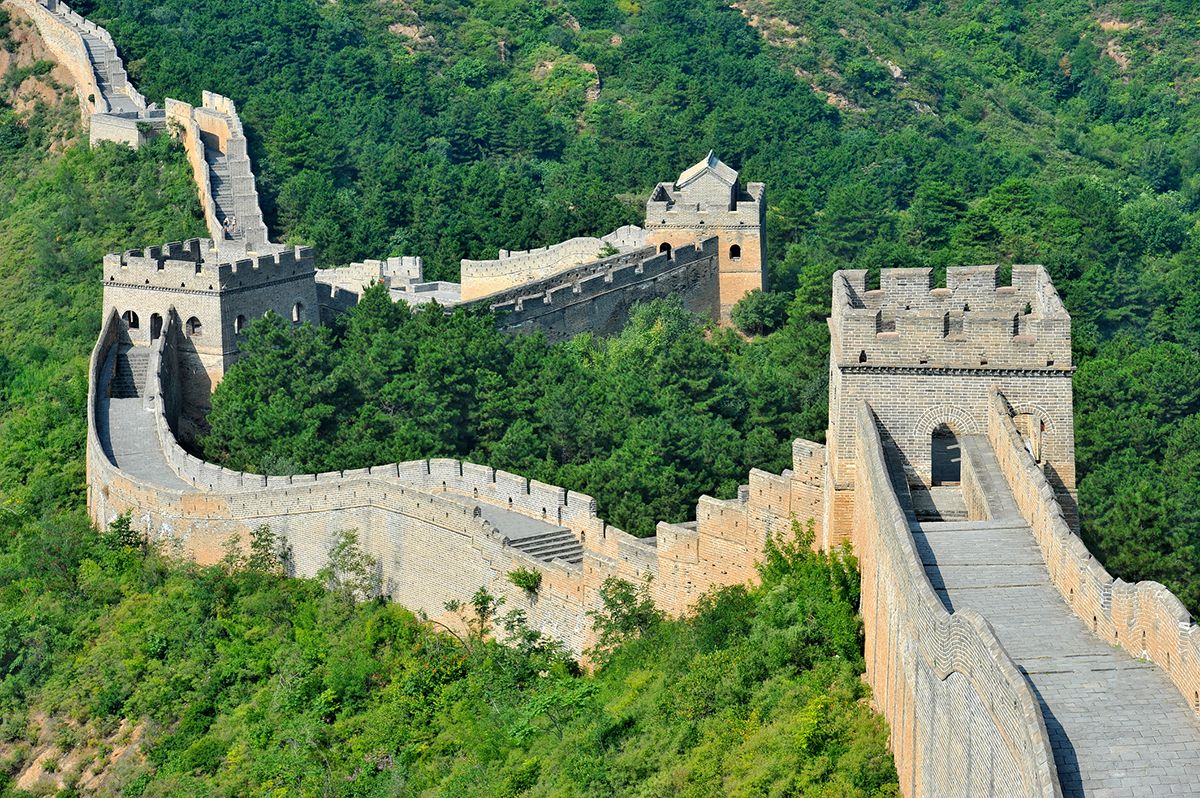 Aquest tros de la muralla està molt ben restaurat Aquest tros de la muralla està molt ben restaurat